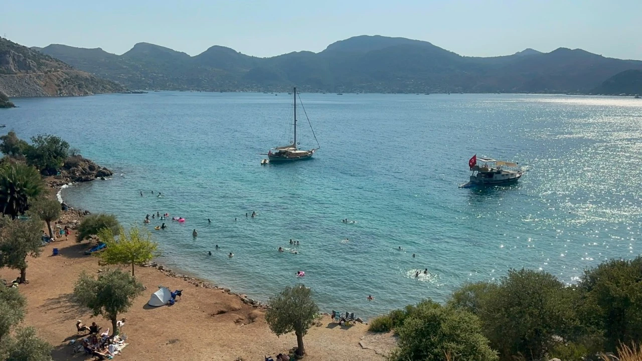 Marmaris koylarında tekne yoğunluğu her ge&ccedil;en g&uuml;n artıyor