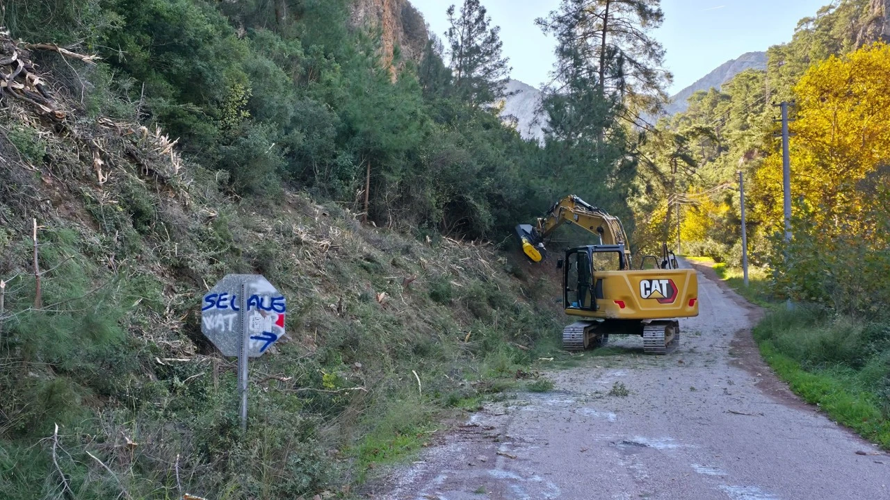 Marmaris Orman işletme ekiplerinin yangın önleme çalışmaları hız kesmiyor