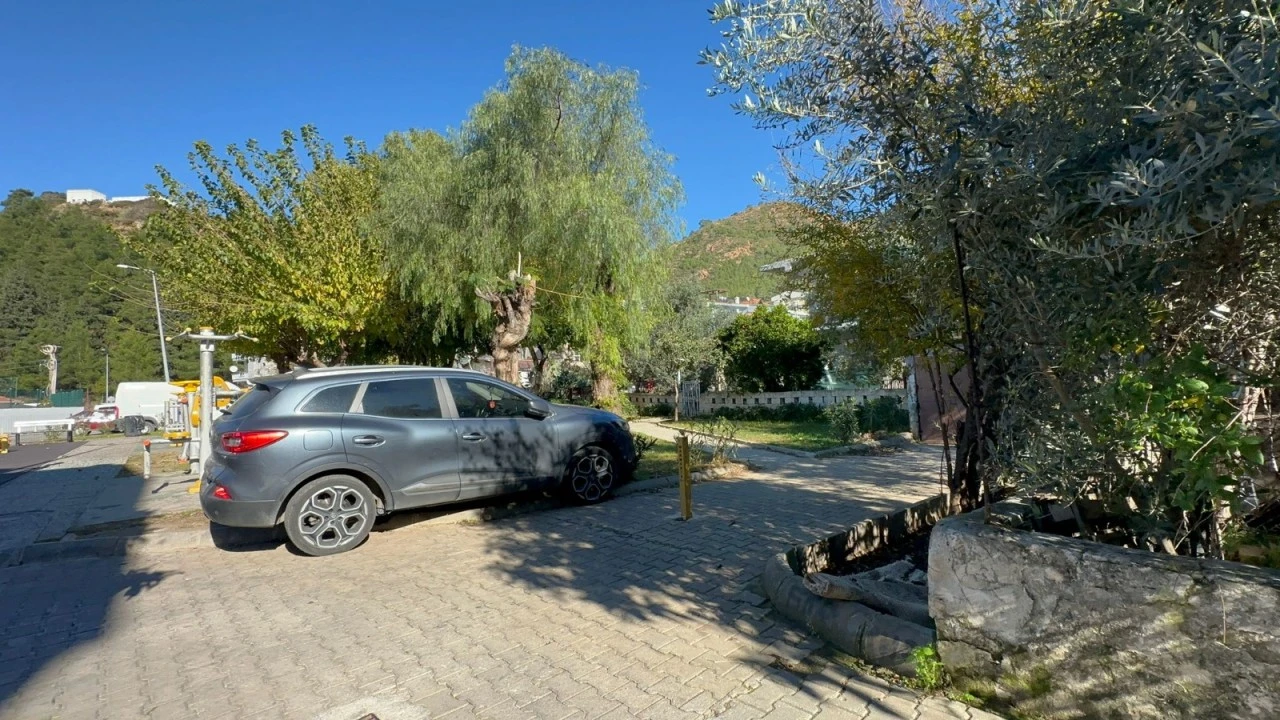 Marmaris&rsquo;te Bitmek Bilmeyen Park Sorunu B&uuml;y&uuml;yor