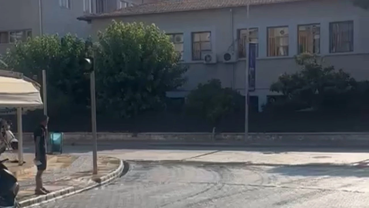 MARMARİS’TE BU YOLLAR NE ZAMAN DÜZELECEK?
