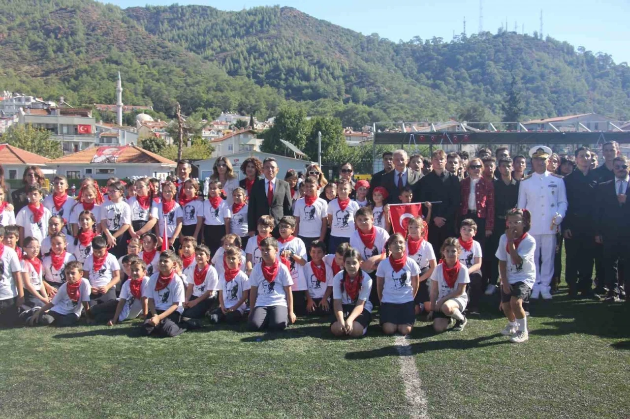 Marmaris’te Cumhuriyet’in 102. yılı coşkuyla kutlandı