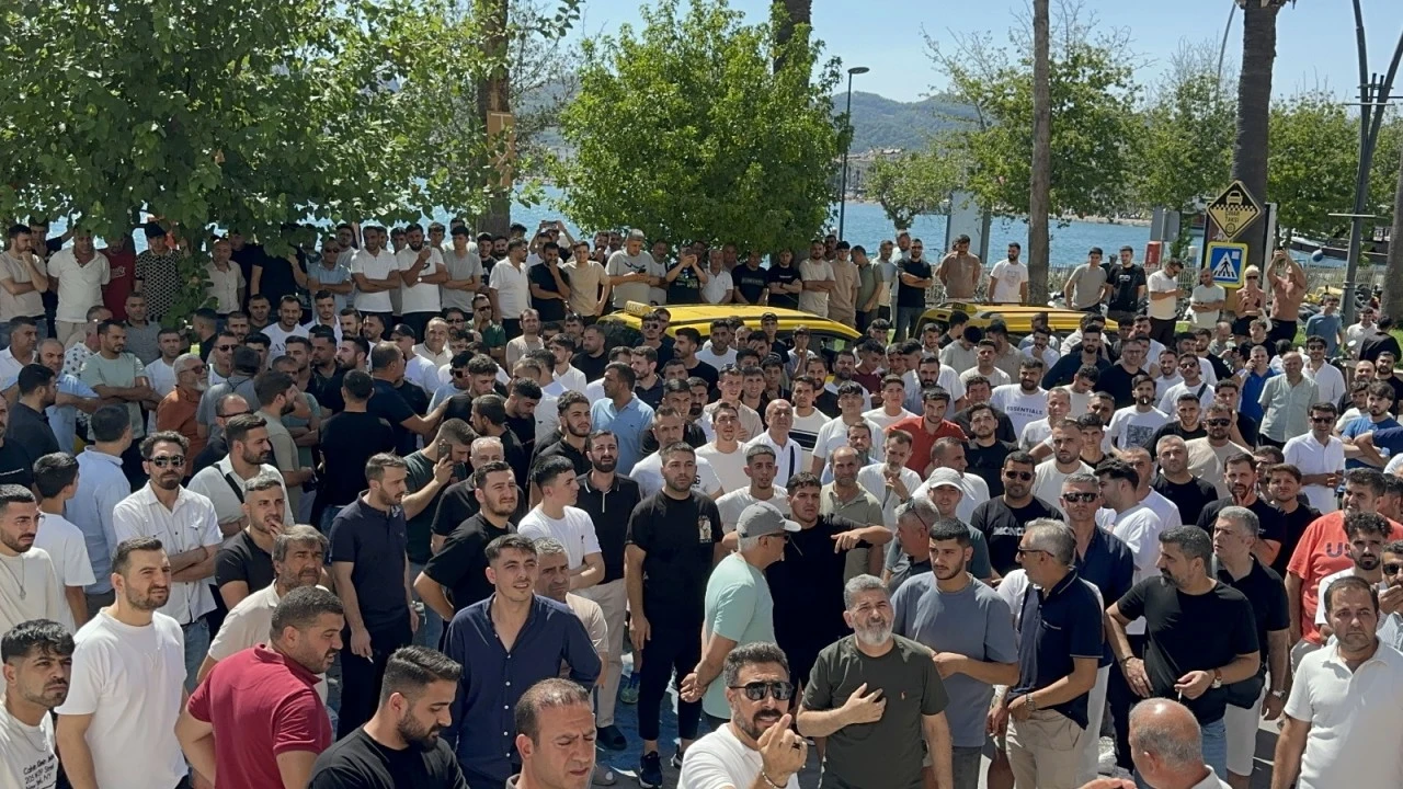 Marmaris'te Kapalıçarşı Esnafından Protesto