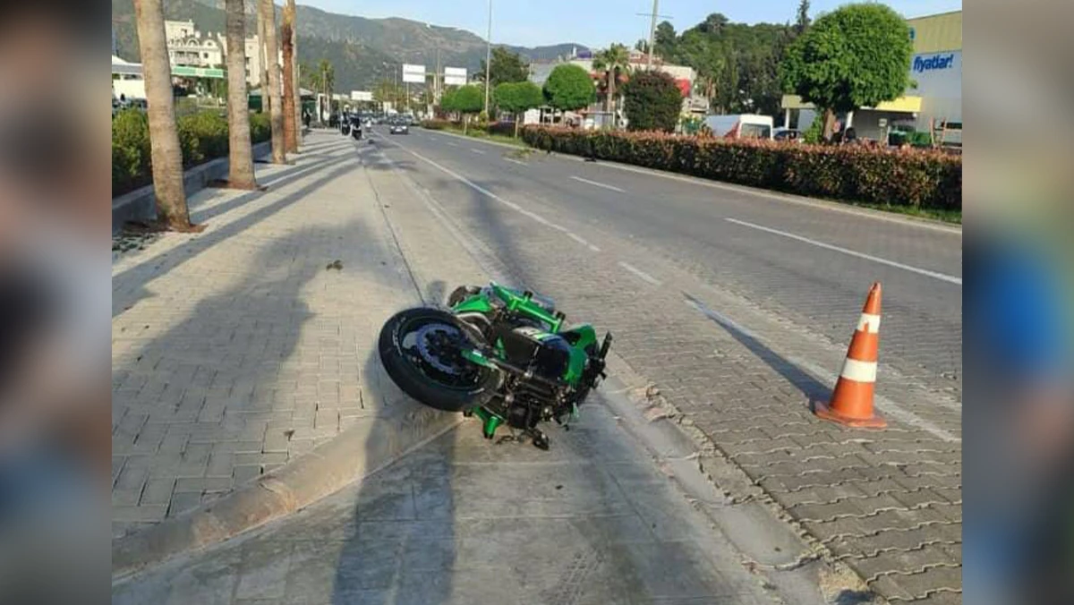 Marmaris'te  Motosiklet Çarpan 12 Yaşındaki Çocuk Öldü