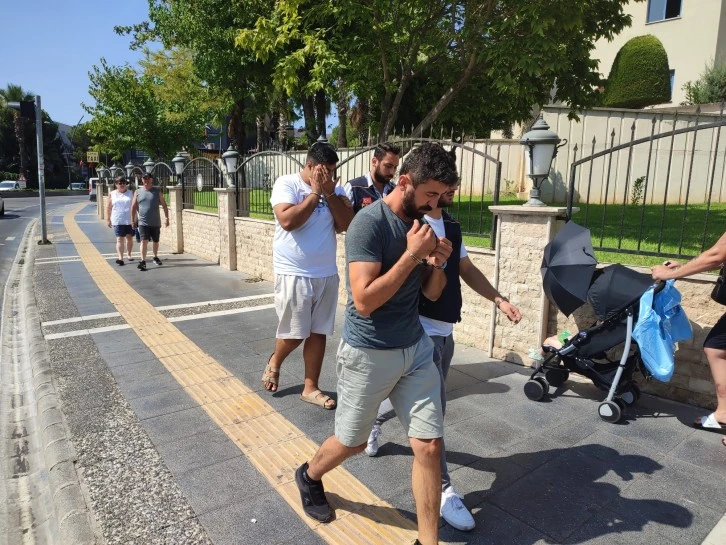 MARMARİS'TE UMUT TACİRLERİNE ŞOK OPERASYON