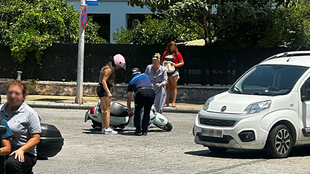Marmaris'te Vatandaşlar Bu Caddeye Çözüm Bekliyor 