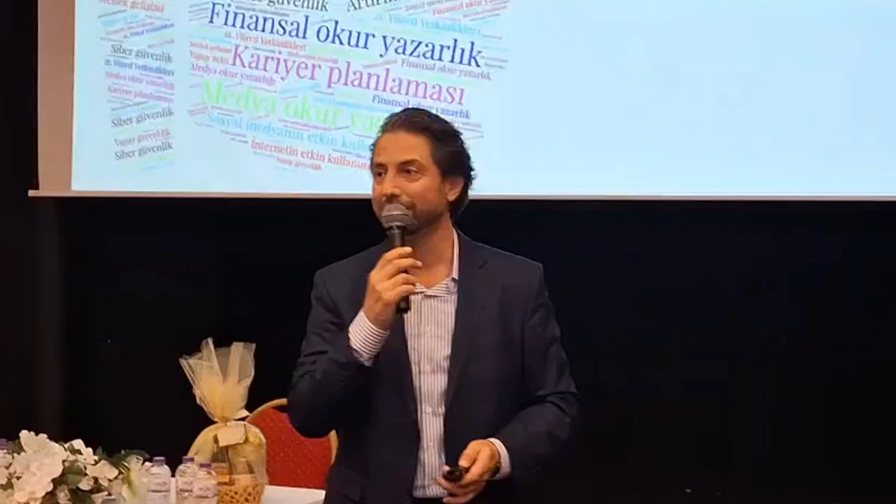 Marmaris'te Yapay Zeka R&uuml;zgarı