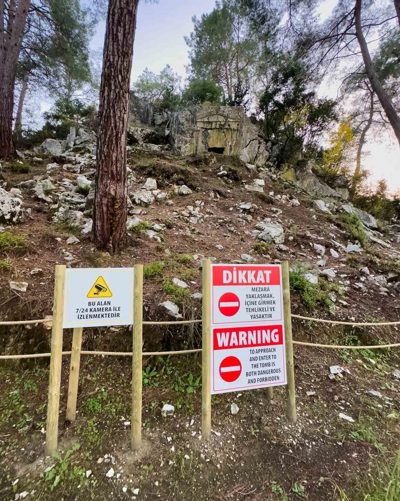 Marmaris Ticaret Odası&rsquo;ndan 2 bin yıllık kaya mezarlarına kameralı koruma desteği
