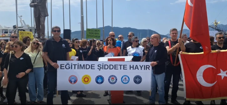 Marmarisli Eğitimciler Şiddeti Protesto Etti