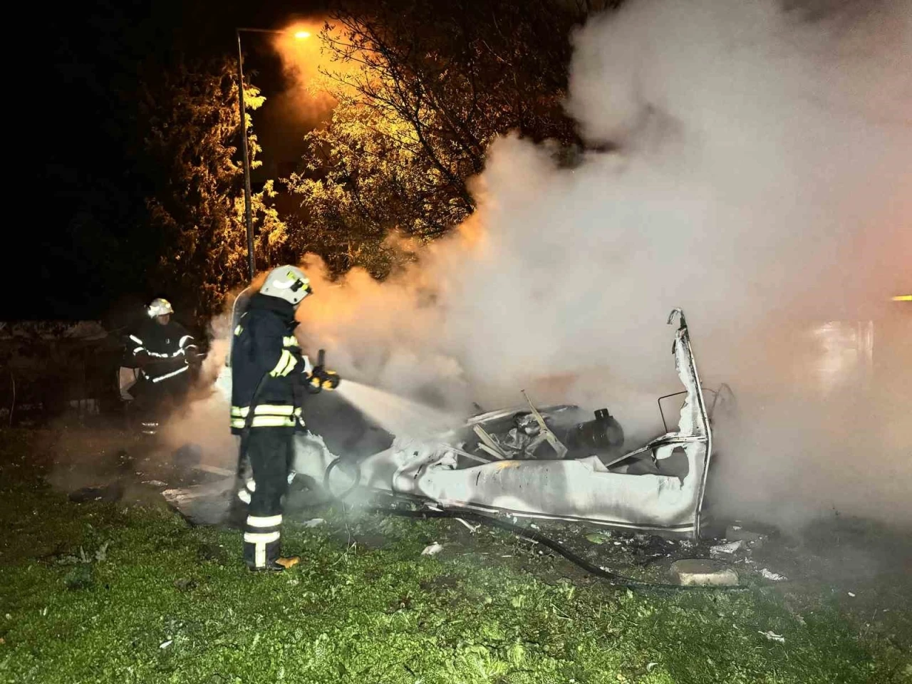 Masal gibi olay: Annesinin mezarına gitti ölümden kurtuldu
