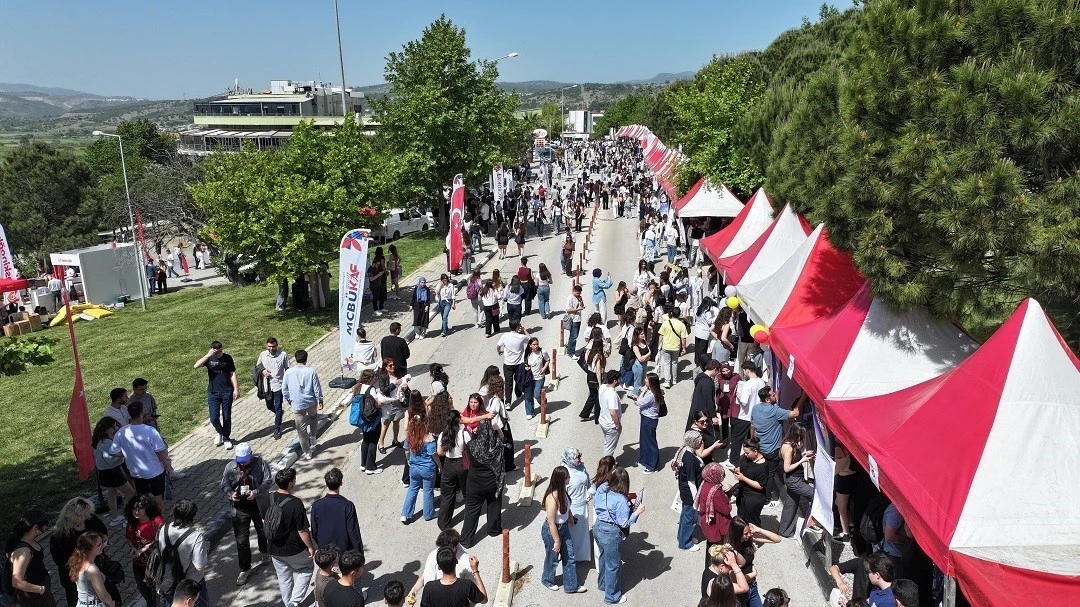 MCB&Uuml;&rsquo;KAF&rsquo;26 ilk yılında b&uuml;y&uuml;k ilgi g&ouml;rd&uuml;
