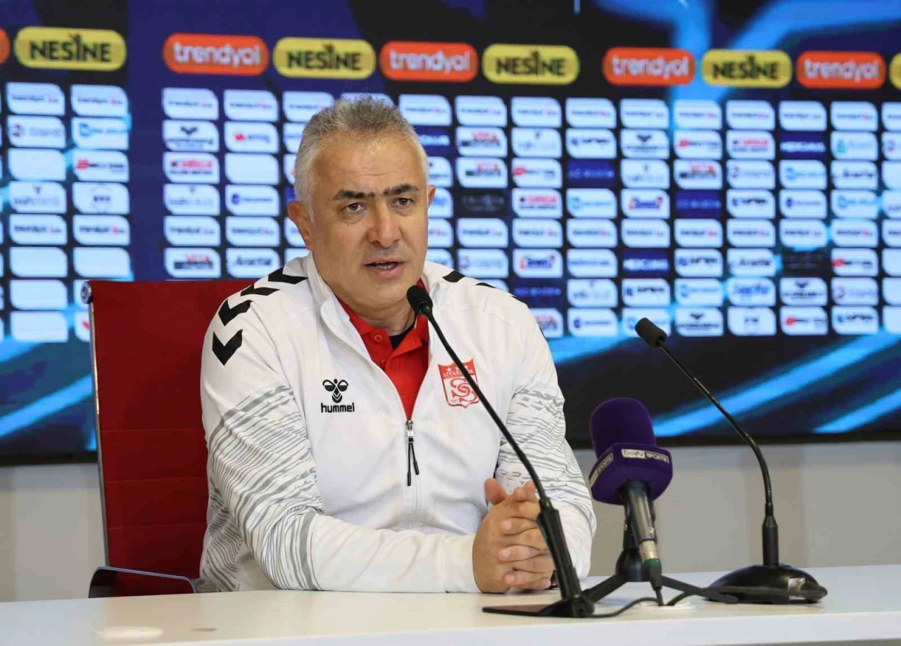 Mehmet Altıparmak: "Sivasspor&rsquo;u geldiği yere, S&uuml;per Lig&rsquo;e &ccedil;ıkartmak istiyoruz
