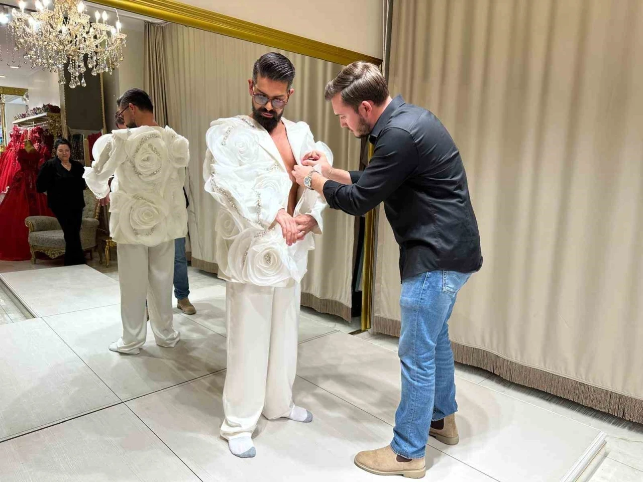 Mehmet Çevik’in sahne kostümleri müzede sergilenecek
