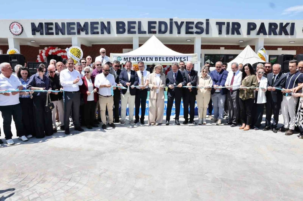 Menemen Belediyesi&rsquo;nin 100 ara&ccedil; kapasiteli Tır Parkı t&ouml;renle hizmete a&ccedil;ıldı
