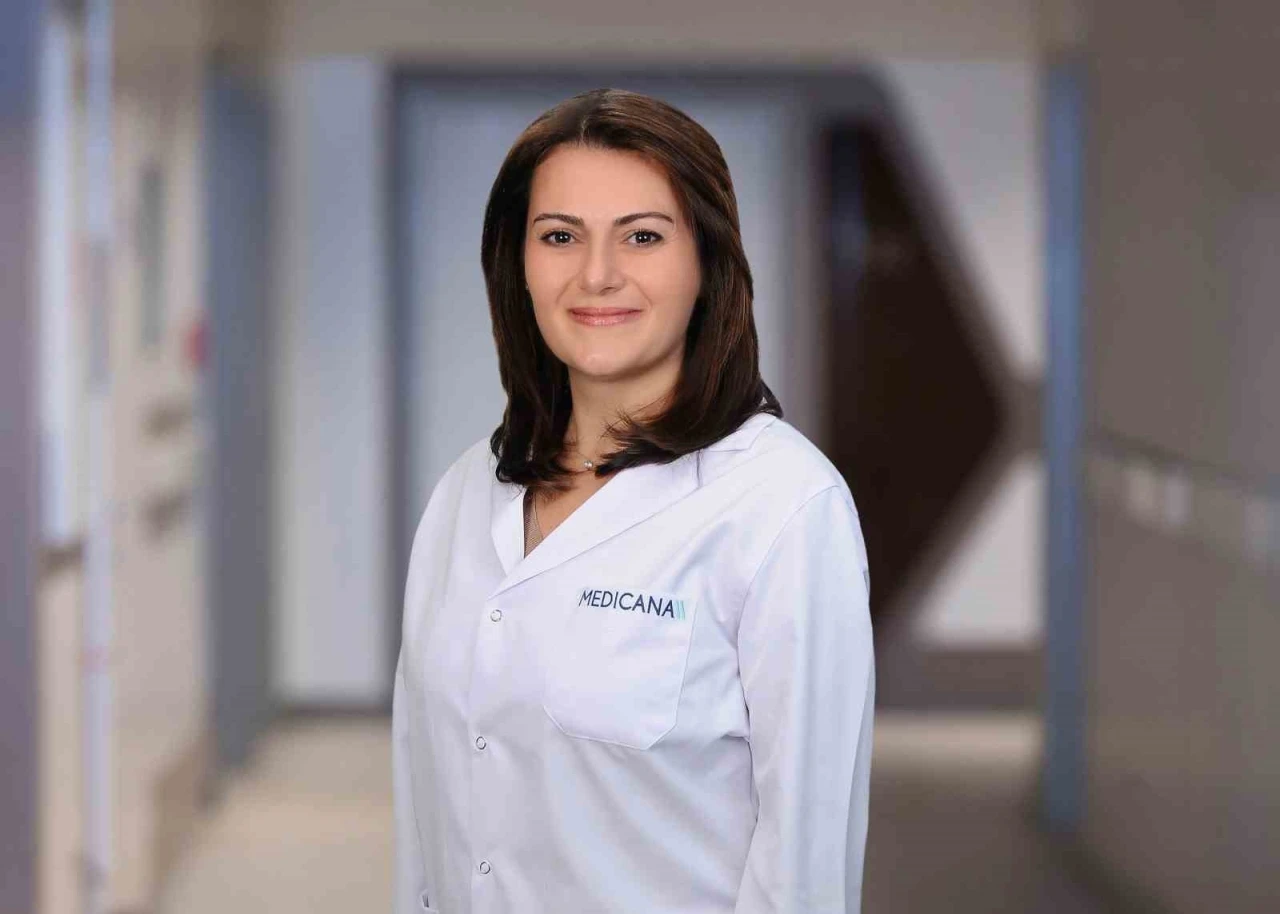 Menopoz beyni de etkiliyor: Uzmanından kadınlara &ouml;nemli tavsiye
