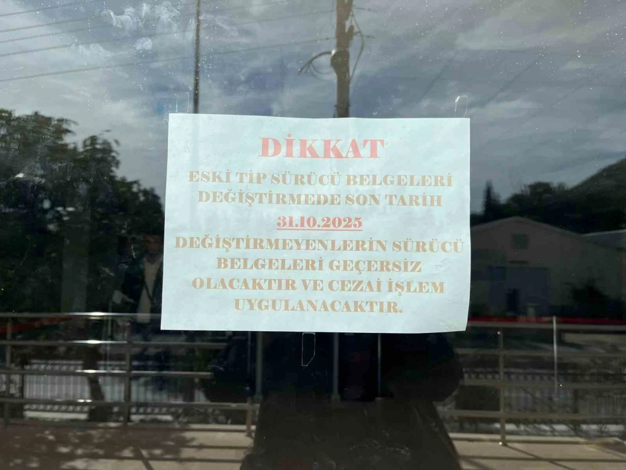 Menteşe’de ehliyet yoğunluğu olmadı: 2 bin 500 kişi hala eski tip ehliyet sahibi