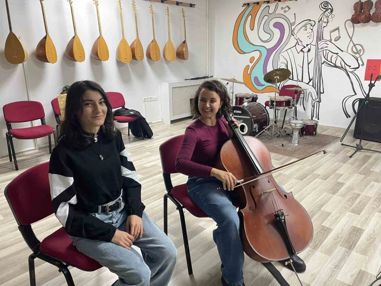 Menteşe&rsquo;de gen&ccedil;ler sanatla buluşuyor