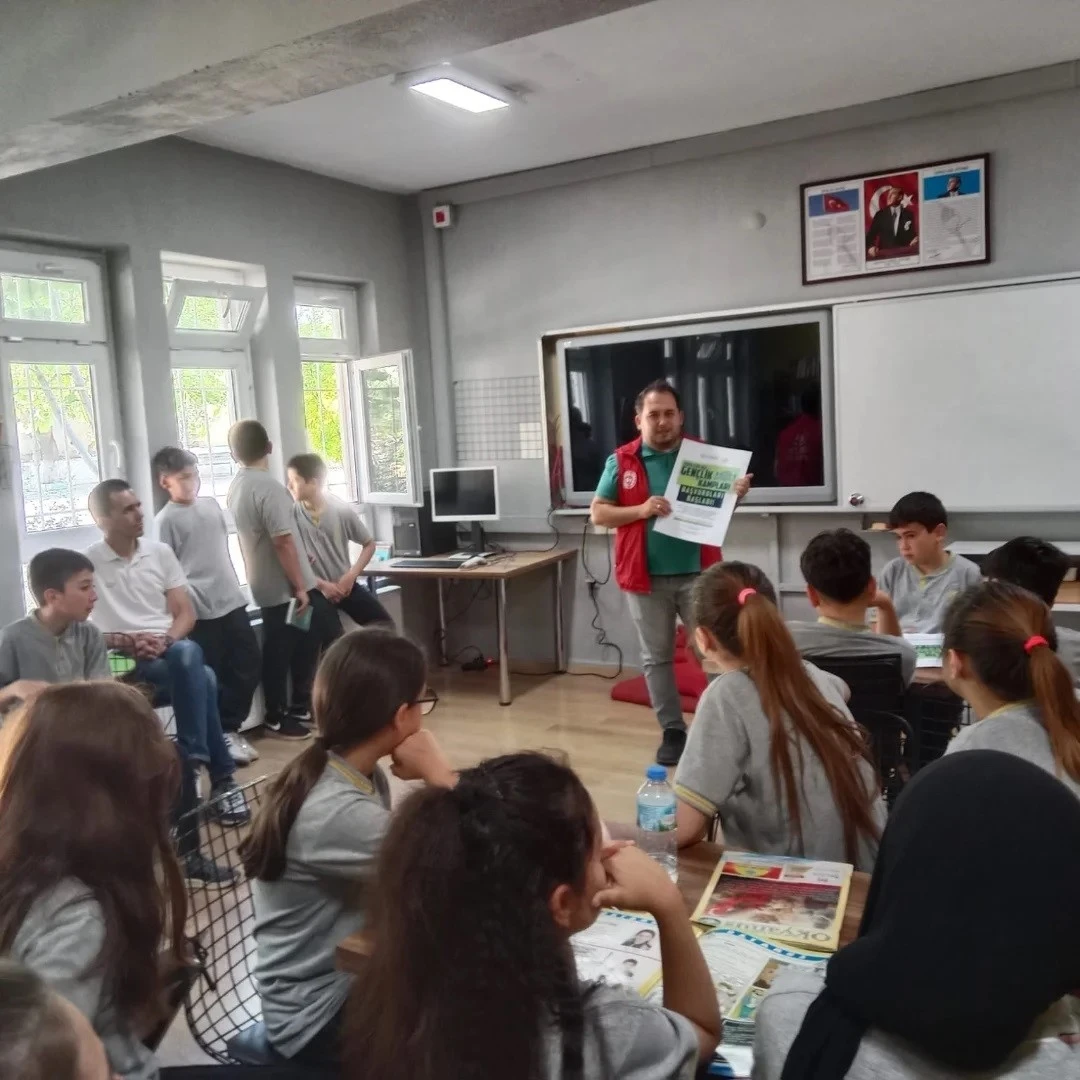 Menteşe&rsquo;de gen&ccedil;lik ateşi yakıldı