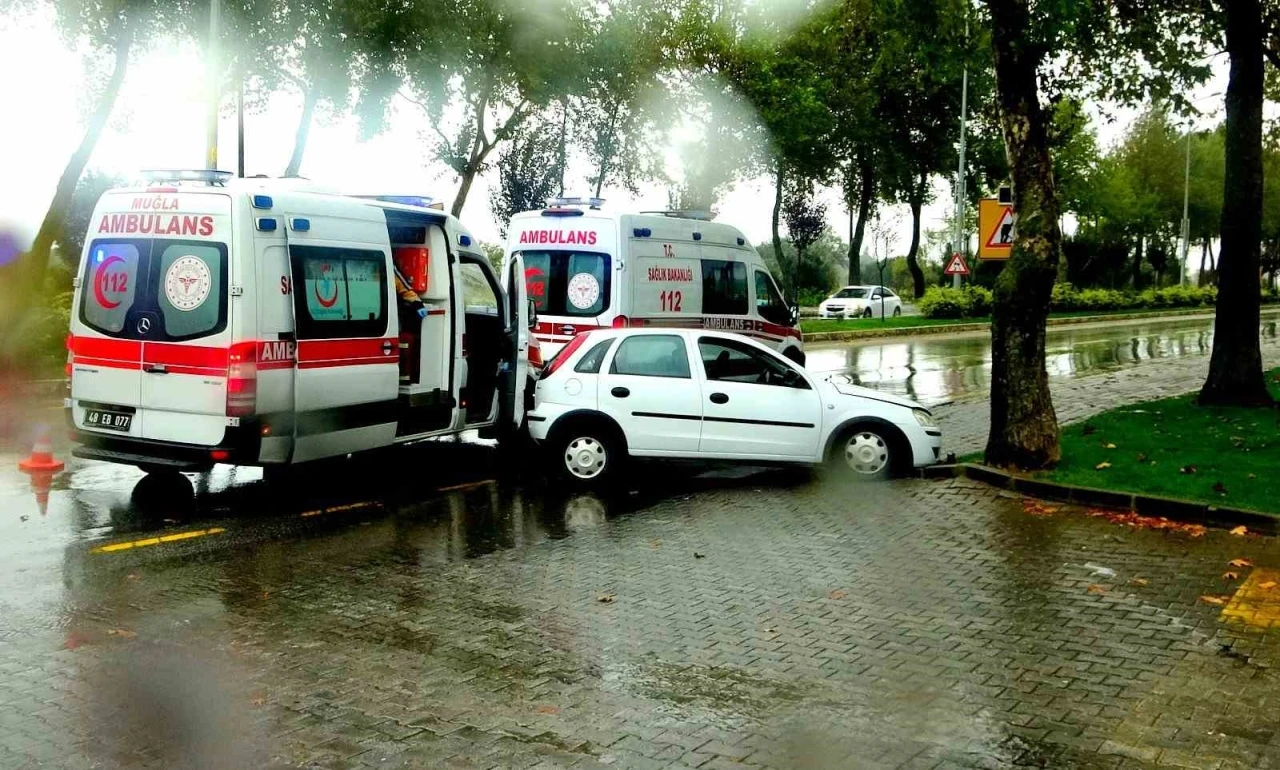 Menteşe’de trafik kazası: 3 yaralı
