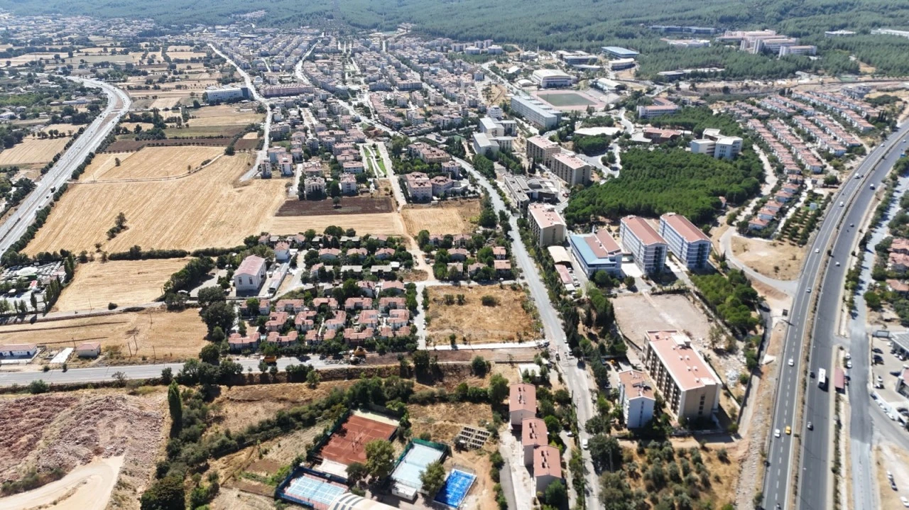 Menteşe'de Yol ve Altyapı Yenileme Başladı