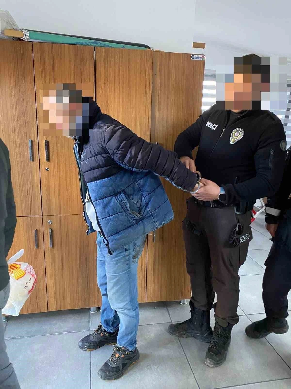 Menteşe Otogarı&rsquo;nda uyuşturucu taciri yakalandı
