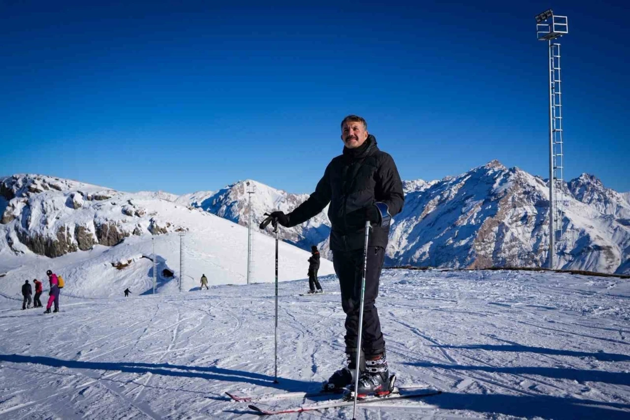 Mergab&uuml;tan Kayak Merkezi&rsquo;nde sezon a&ccedil;ıldı
