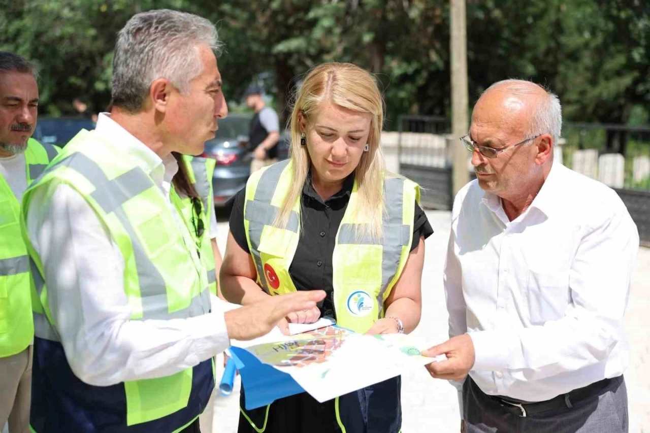 Merkezefendi’de yol çalışmaları aralıksız sürüyor