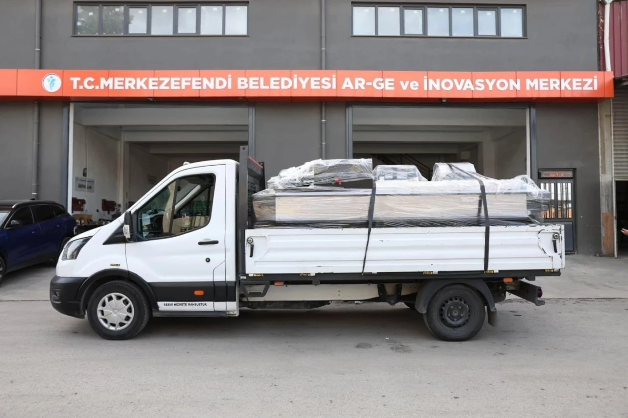 Merkezefendi’nin 33’ncü mama makinesi Çerkezköy’e teslim edildi
