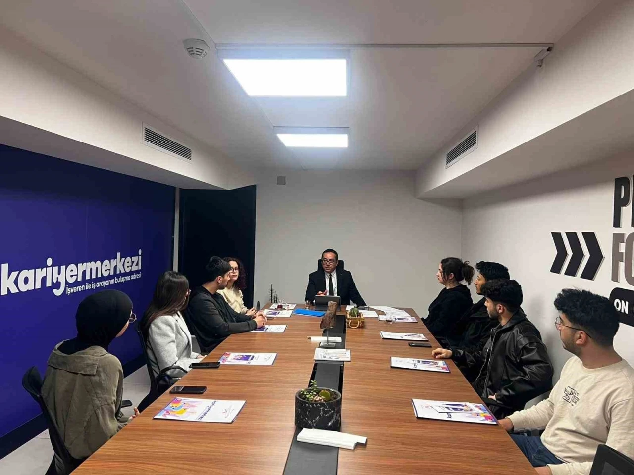 Mersin B&uuml;y&uuml;kşehir Belediyesinden &uuml;niversitelilere kariyer fırsatı
