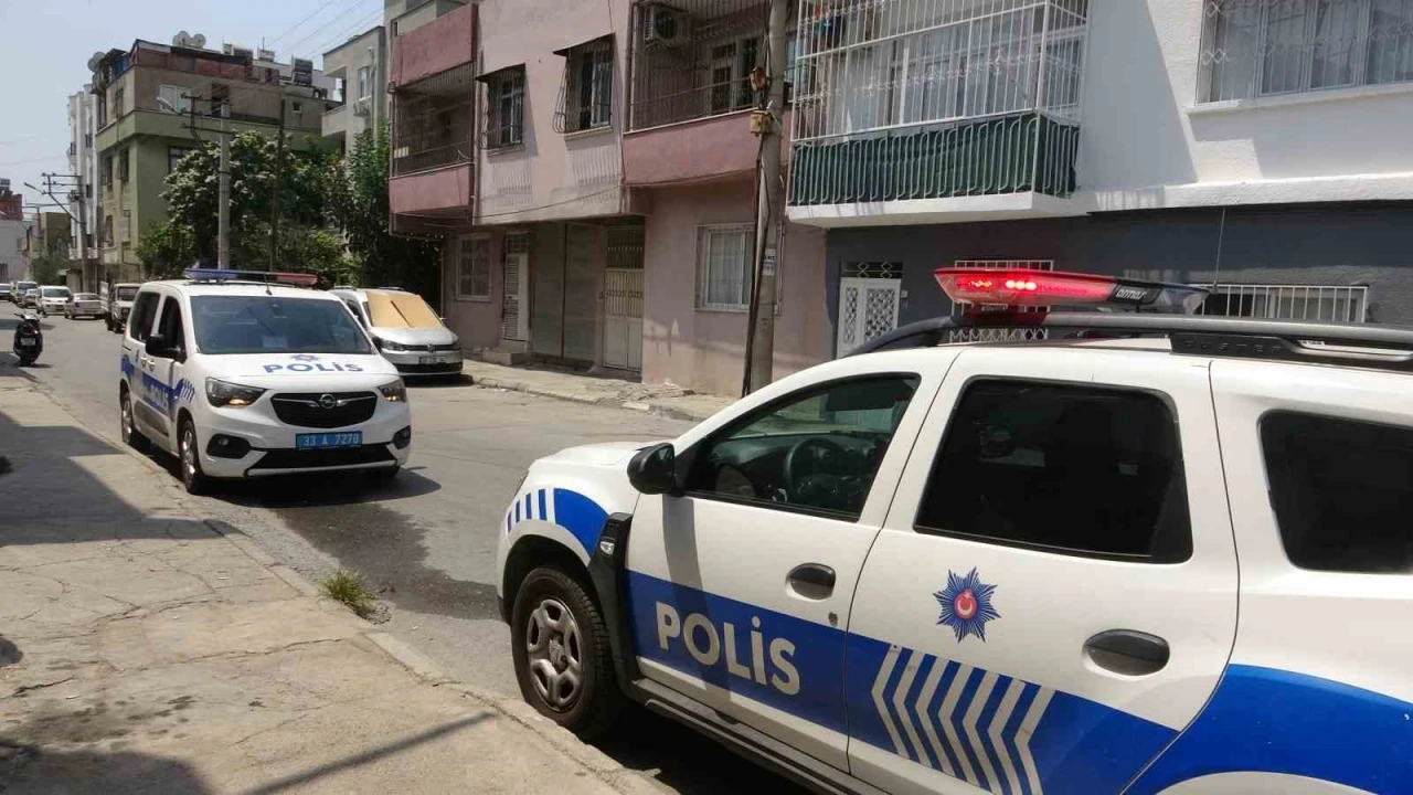 Mersin’de anne-kız tabanca ile vurularak öldürüldü
