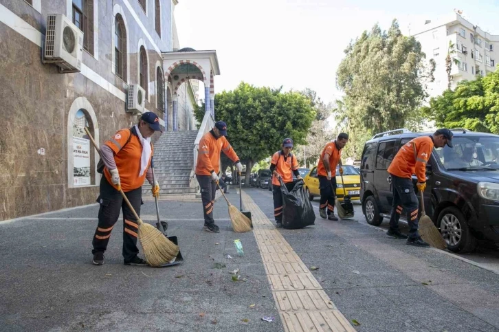 Mersin’de belediye ekipleri yağış dolayısıyla teyakkuza geçti
