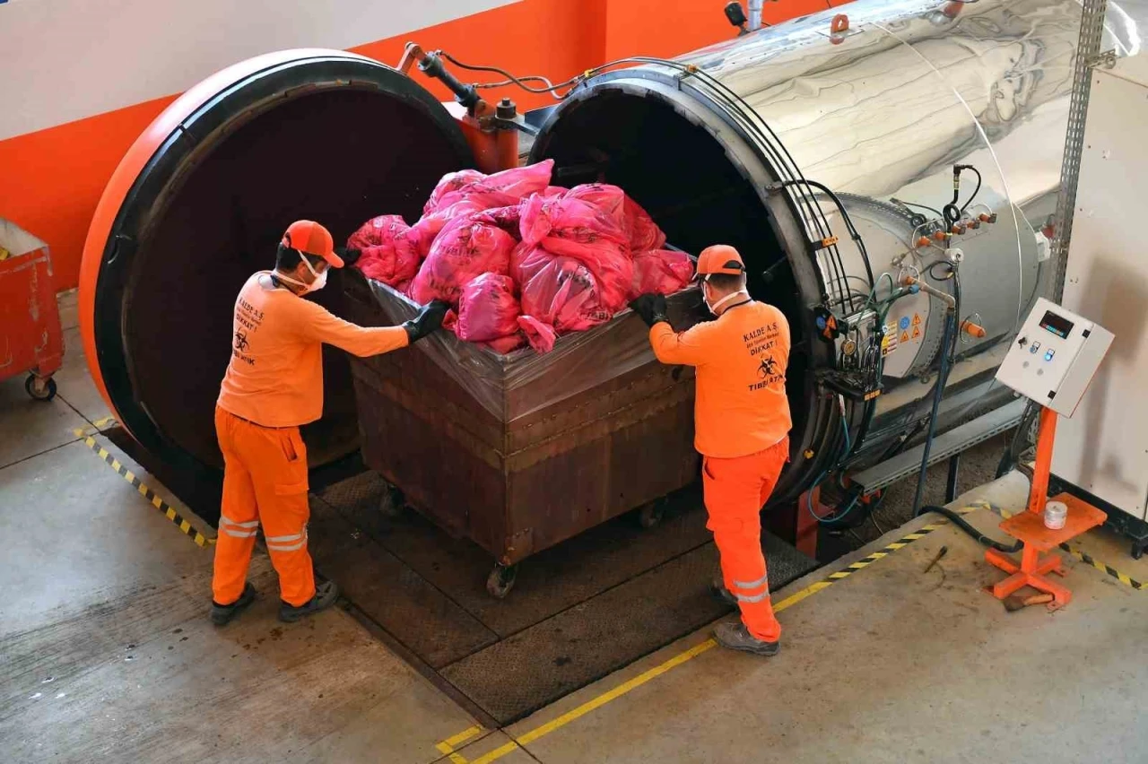 Mersin&rsquo;de &ccedil;evre i&ccedil;in 7/24 kesintisiz &ccedil;alışma
