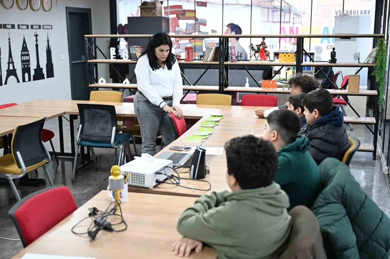 Mersin&rsquo;de &ccedil;ocuklar akran zorbalığına karşı empati at&ouml;lyelerinde buluştu
