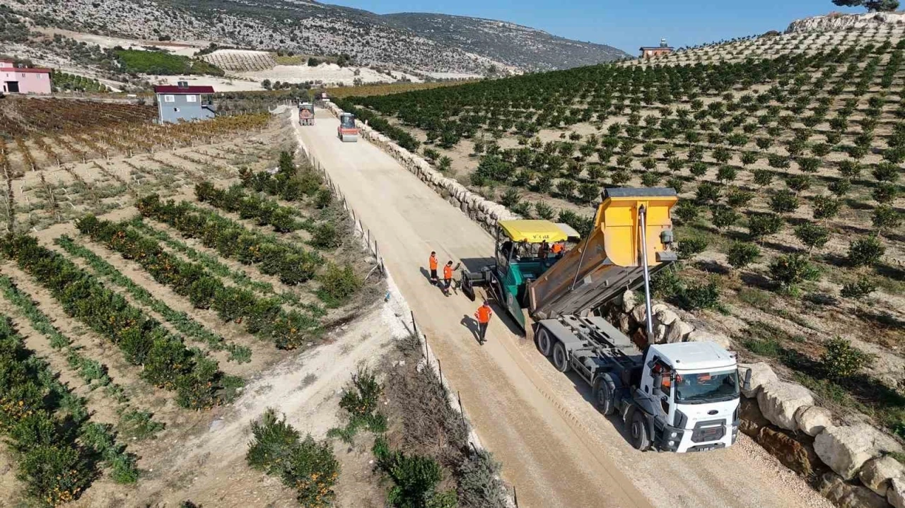 Mersin&rsquo;de Esenli-Hebilli bağlantı yolu yenilenerek hizmete a&ccedil;ıldı
