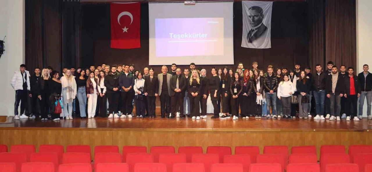 Mersin&rsquo;de gen&ccedil;lere y&ouml;nelik yeni kariyer projeleri tanıtıldı
