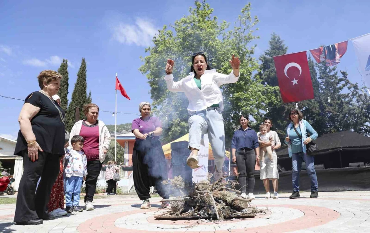 Mersin’de Hıdırellez coşkuyla kutlandı
