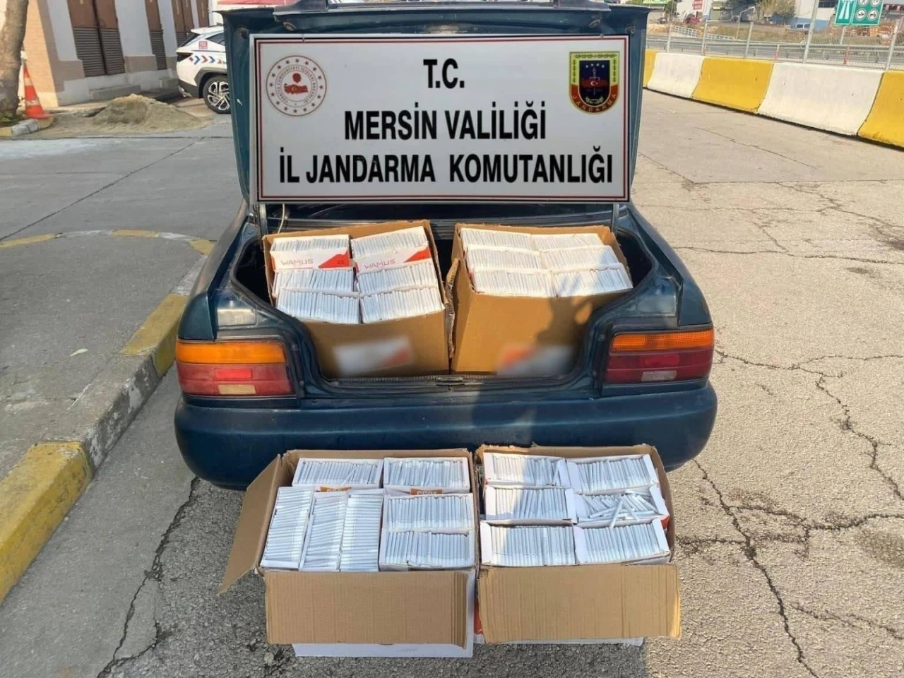 Mersin’de kaçak makaron operasyonu: 4 gözaltı