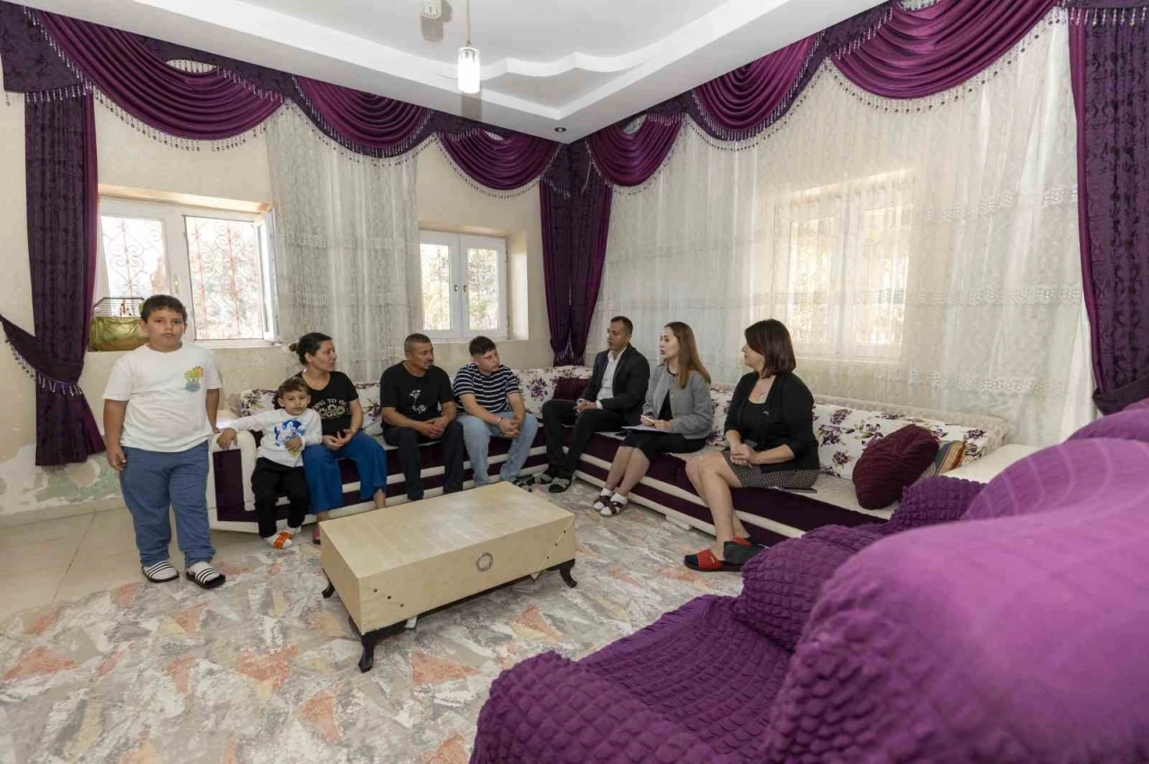 Mersin’de öğrenciler için evde eğitim takibi başladı
