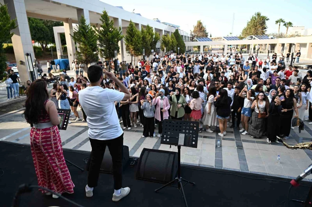 Mersin’de öğrencilere YKS öncesi moral etkinliği

