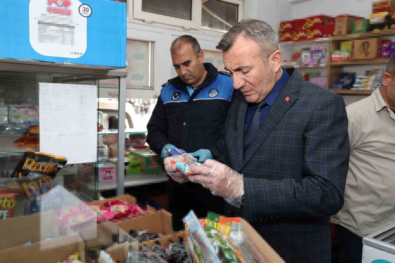 Mersin&rsquo;de sağlıksız &uuml;r&uuml;n satan kantine ceza
