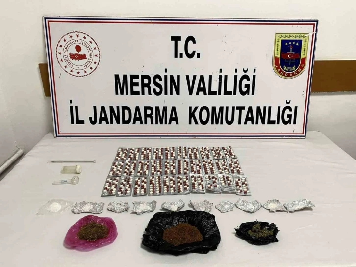 Mersin&rsquo;de uyuşturucu operasyonu: 3 g&ouml;zaltı
