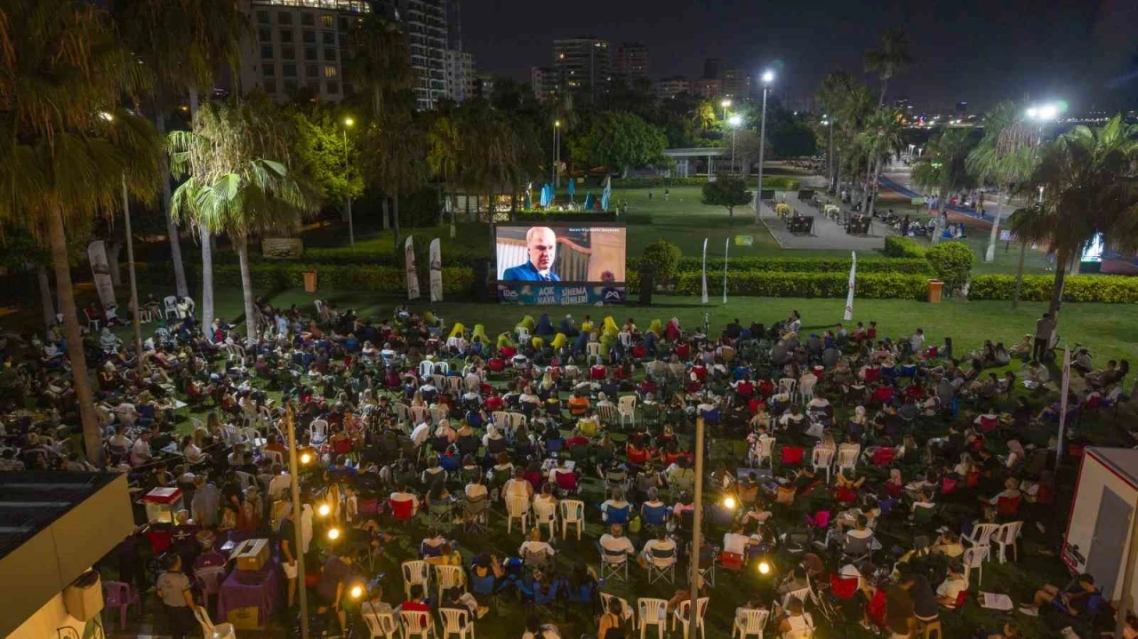 Mersin&rsquo;de yaz akşamları a&ccedil;ık hava sinemasıyla renklenecek
