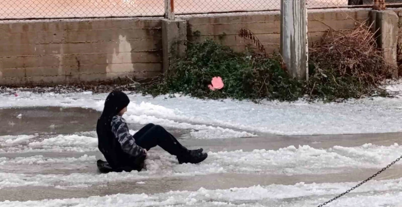 Mersin&rsquo;i dolu vurdu
