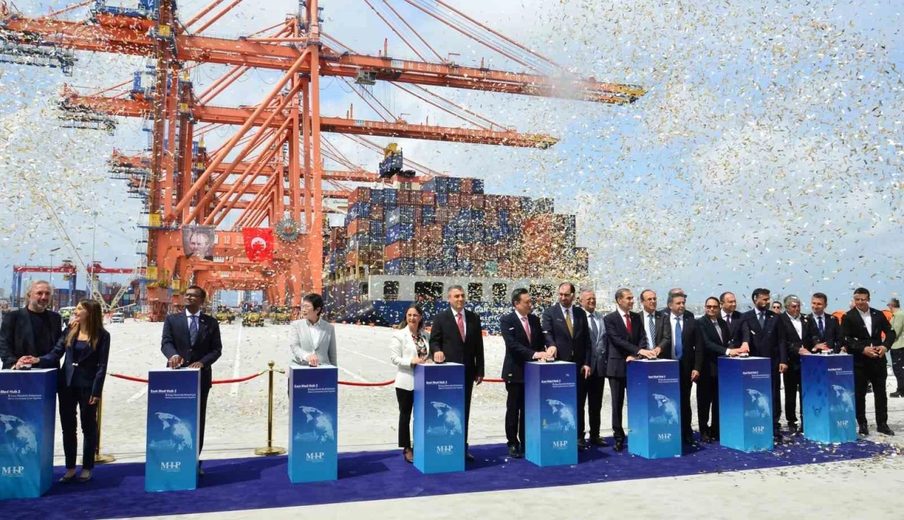 Mersin Limanı’nın genişleme projesinin ilk etabı törenle açıldı

