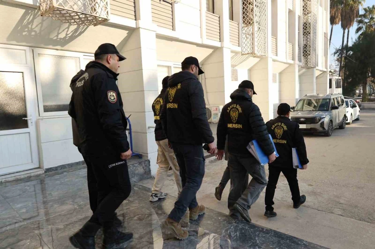 Mersin merkezli 9 ilde 450 milyonluk "sazan sarmalı" operasyonu: 28 g&ouml;zaltı
