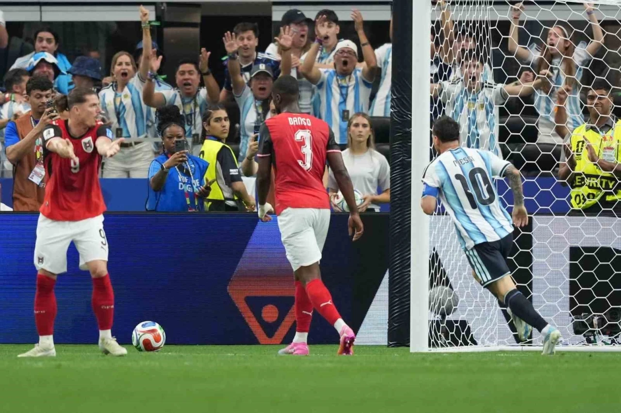 Messi, D&uuml;nya Kupası tarihinin en golc&uuml; ismi oldu
