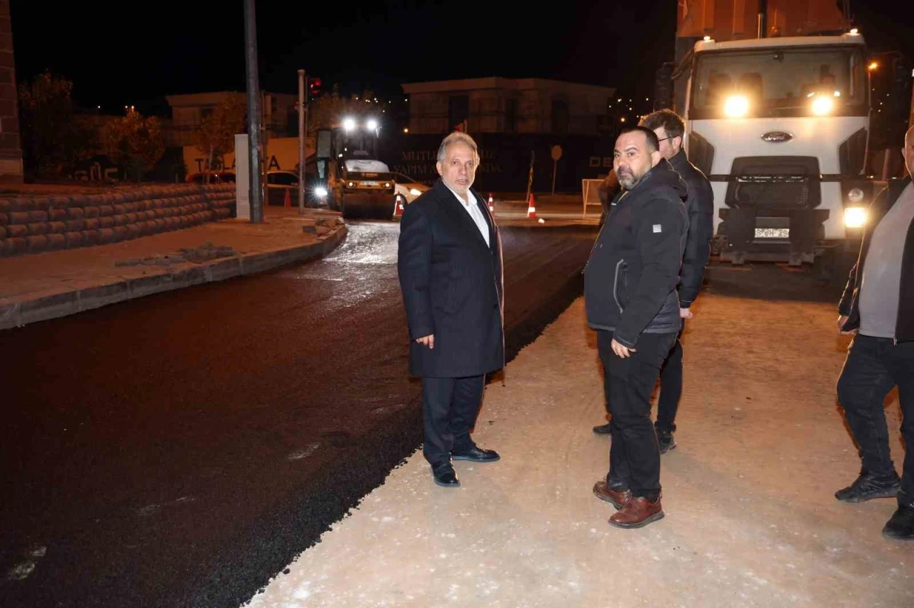 Mevlana’da &quot;belediye mahallemizde&quot; mesaisi geceye taştı
