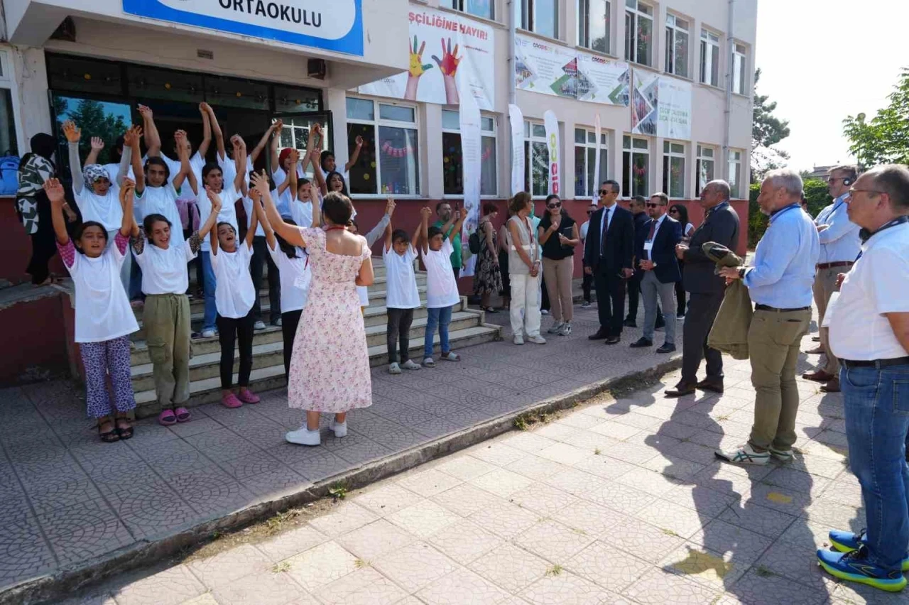 Mevsimlik tarım işçilerinin çocuklarına sağlık taraması
