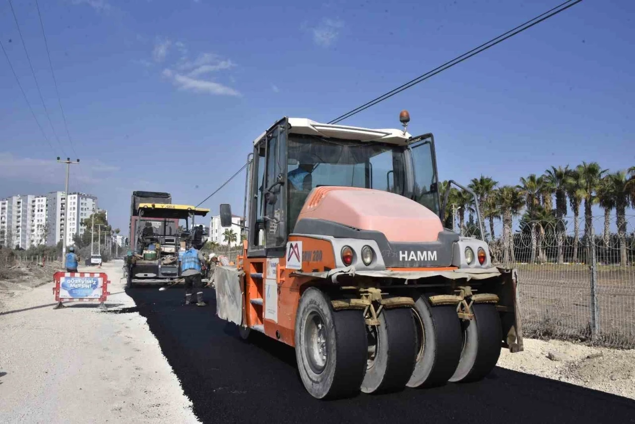 Mezitli&rsquo;de i&ccedil;mesuyu hattı yenilendi, yollar asfaltlandı
