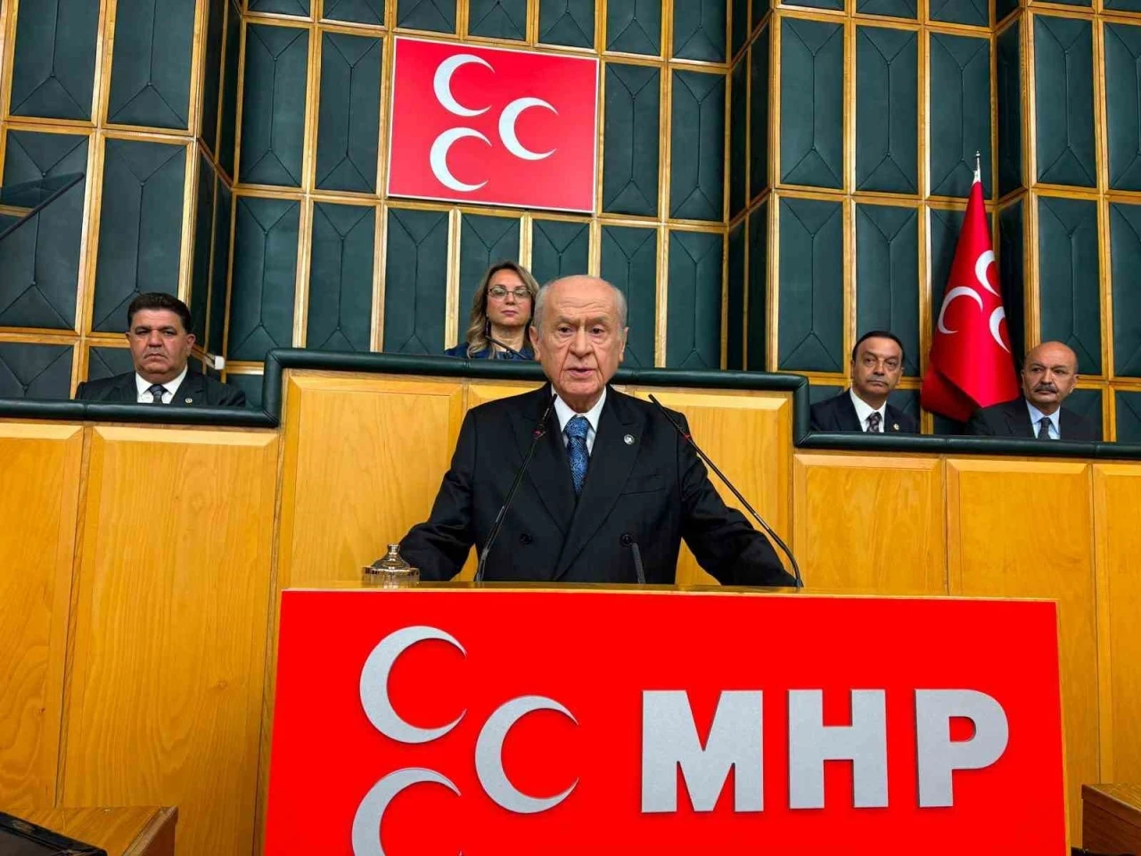 MHP’den A Milli Takıma Dünya Kupası marşı
