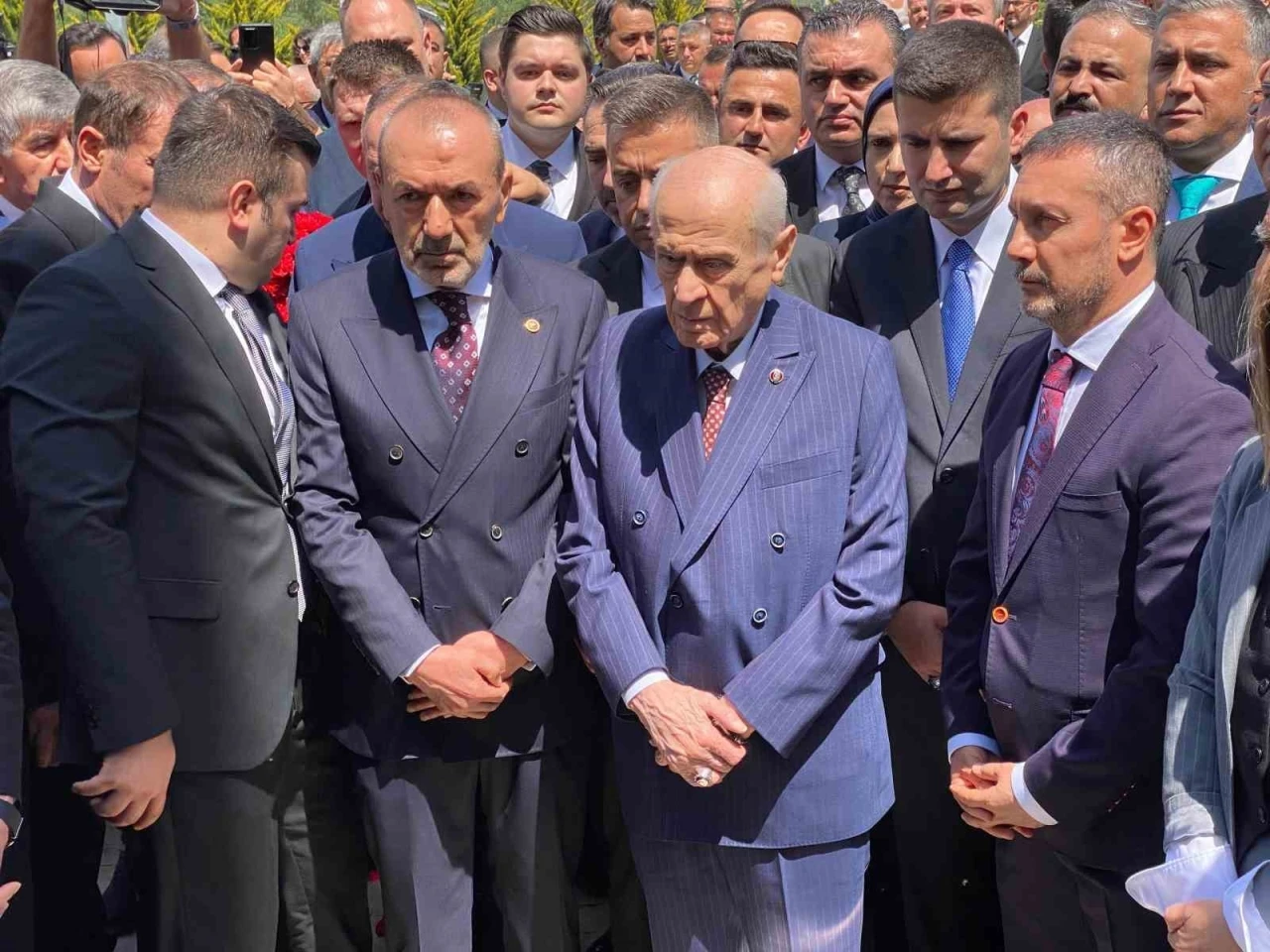 MHP Lideri Bahçeli, Ülkücü Şehitler Anıtı’nı ziyaret etti